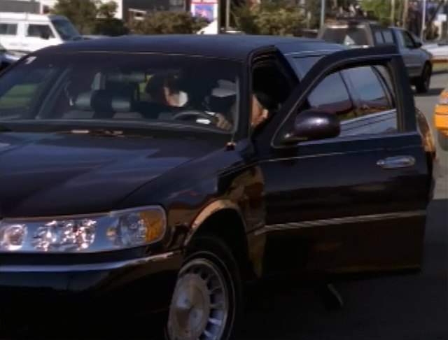 Lincoln Town Car Stretched Limousine