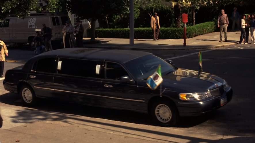 Lincoln Town Car Stretched Limousine