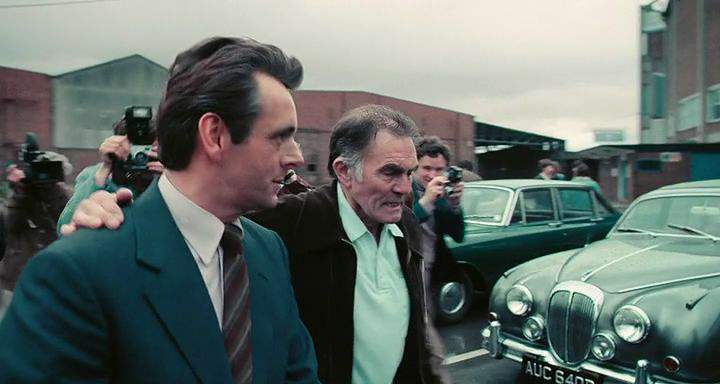 Daimler 2½ Litre V8