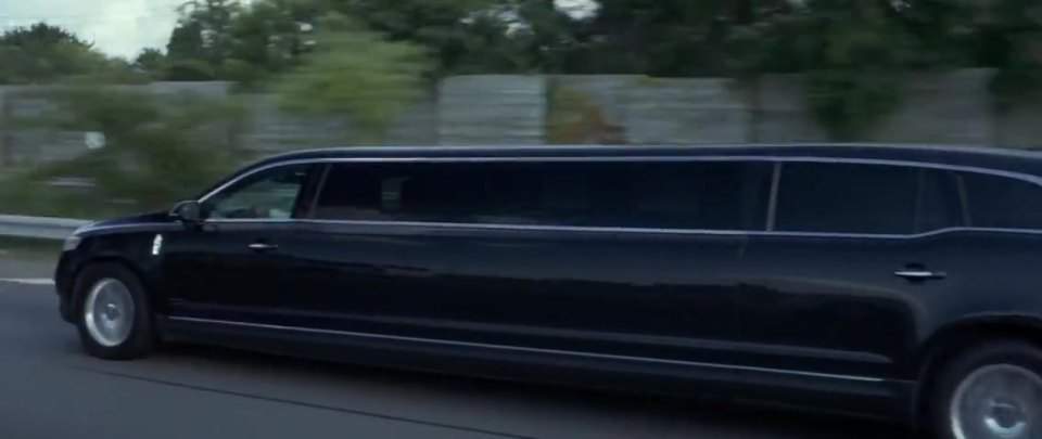 Lincoln MKT Stretched Limousine