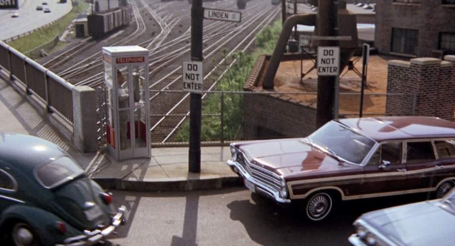 Volkswagen Sun-Roof Sedan
