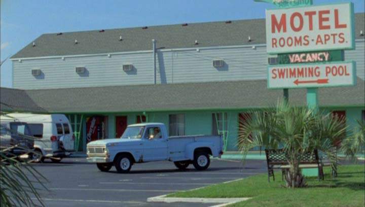 Ford F-100