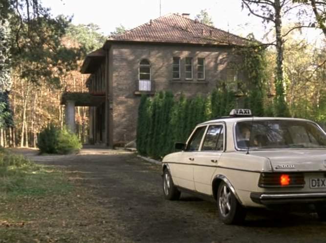Mercedes-Benz 200 D