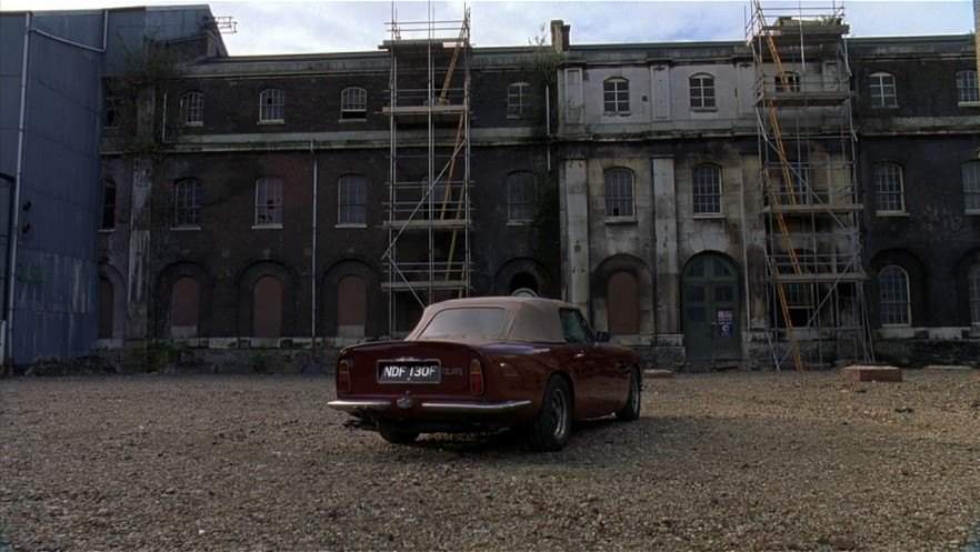 Aston Martin DB6 Volante MkI