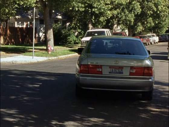 Lexus LS 400