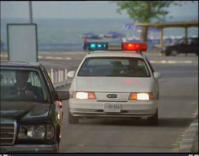 1989 Ford Taurus in Windfall