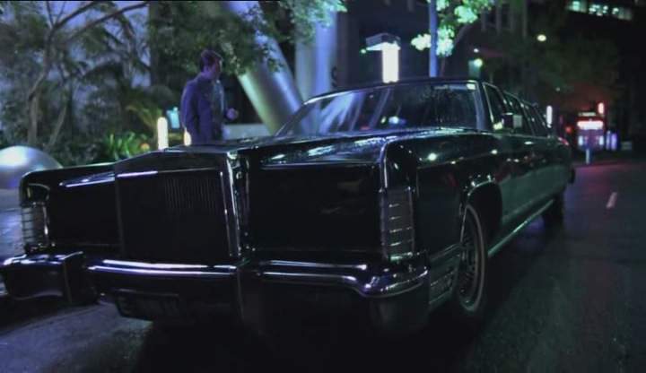 Lincoln Continental Executive Limousine