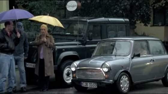 Land-Rover Defender 90