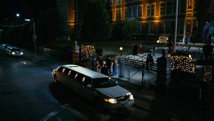 Lincoln Town Car Stretched Limousine