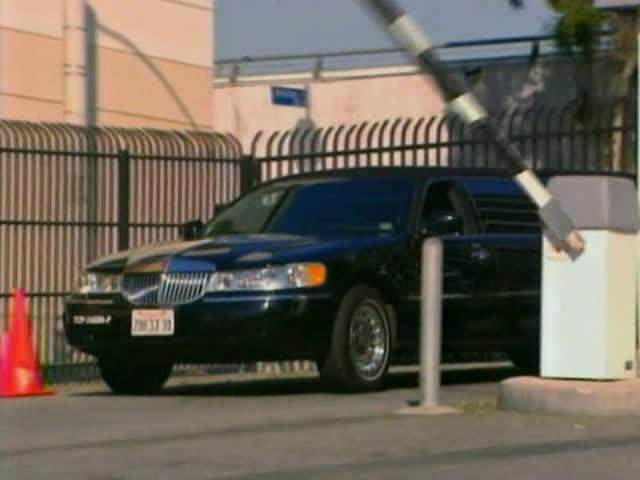 Lincoln Town Car Stretched Limousine
