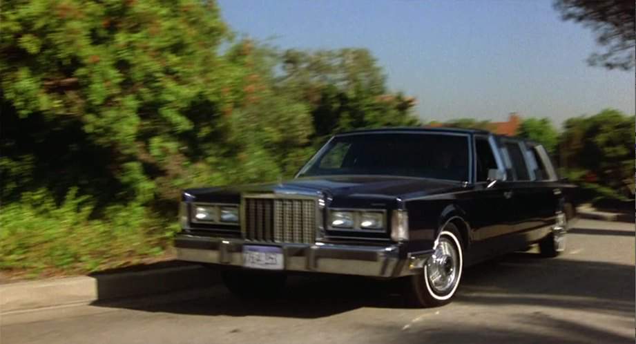 Lincoln Town Car Stretched Limousine