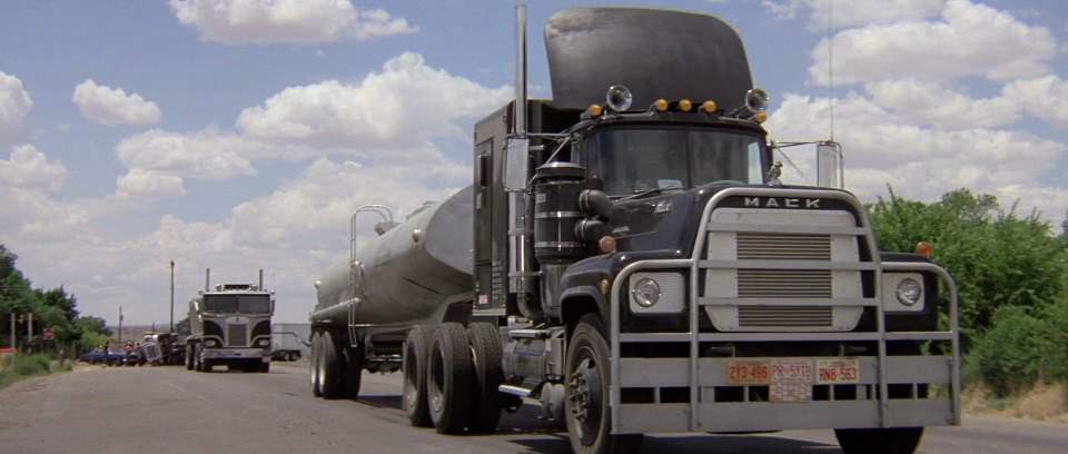 Mack RS-712 LST