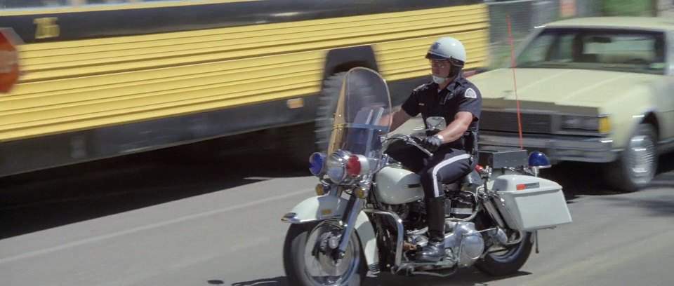 Harley-Davidson FLHP Electra Glide