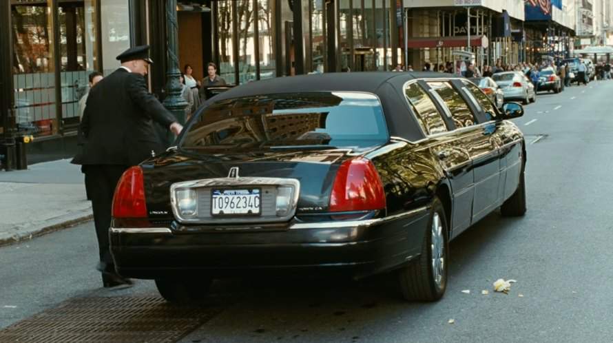 Lincoln Town Car Stretched Limousine