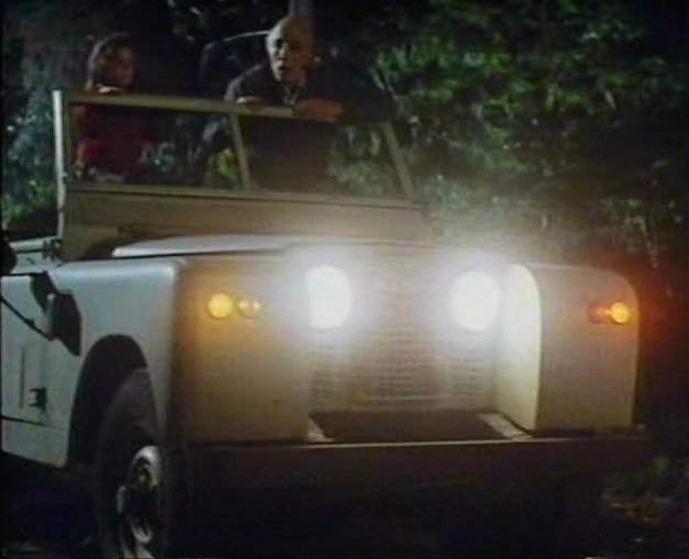 Land-Rover 109'' Series IIa Station Wagon