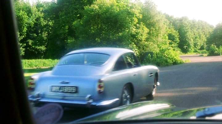 Aston Martin DB4 MkIV