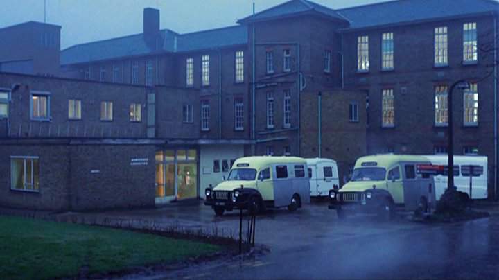 Bedford J1 Ambulance