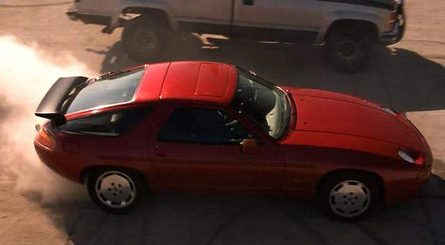Porsche 928 S4
