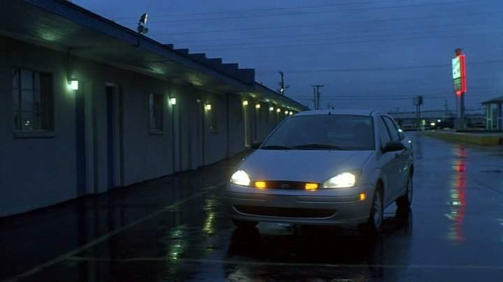 2000 Ford Focus in Return to Sender