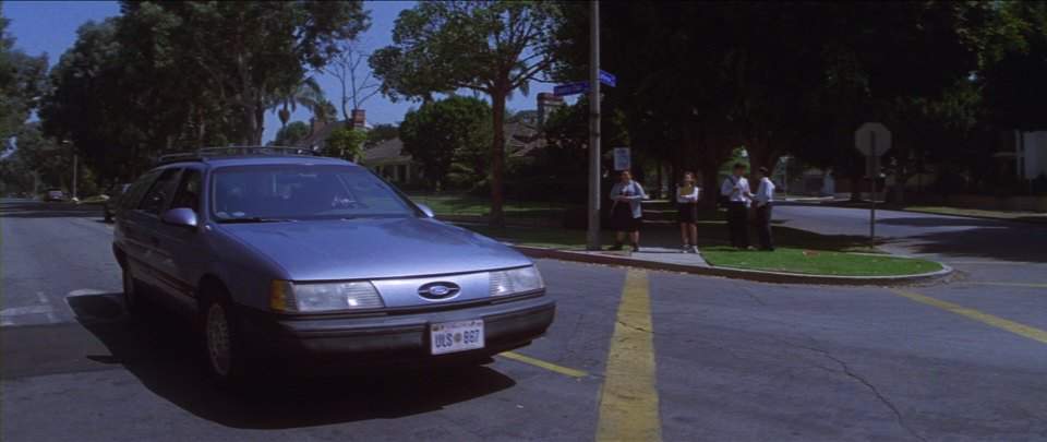 Ford Taurus