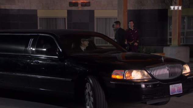 Lincoln Town Car Stretched Limousine