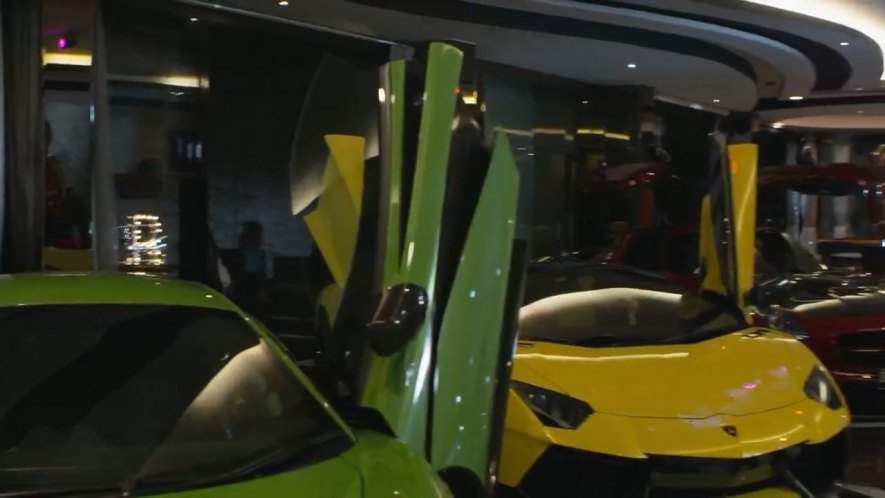 Lamborghini Aventador LP 700-4 Roadster