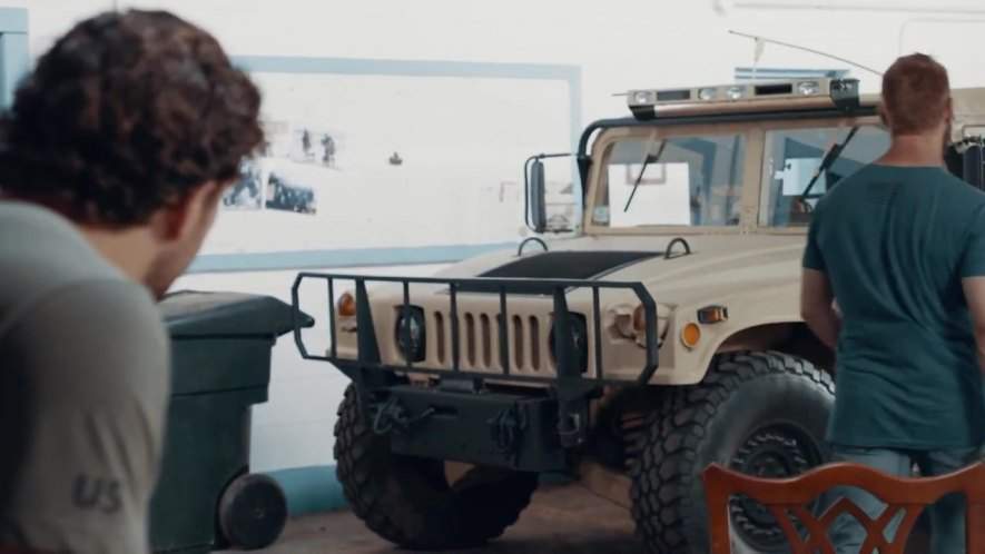 AM General HMMWV in Alien Warfare