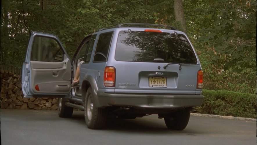 Ford Explorer Sport