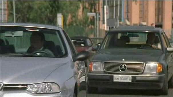 Mercedes-Benz 200 E