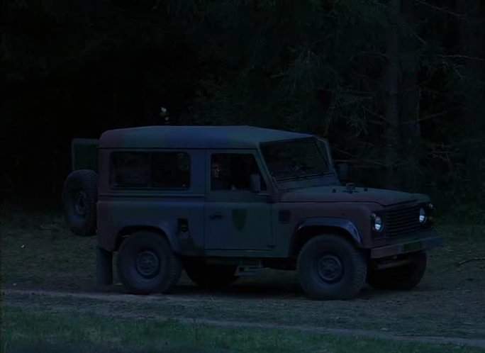 Land-Rover Defender 90