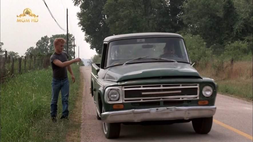 International Harvester 1100