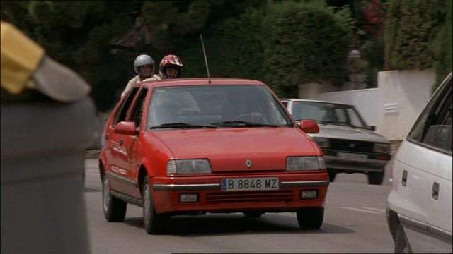 Renault 19