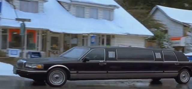 Lincoln Town Car Stretched Limousine