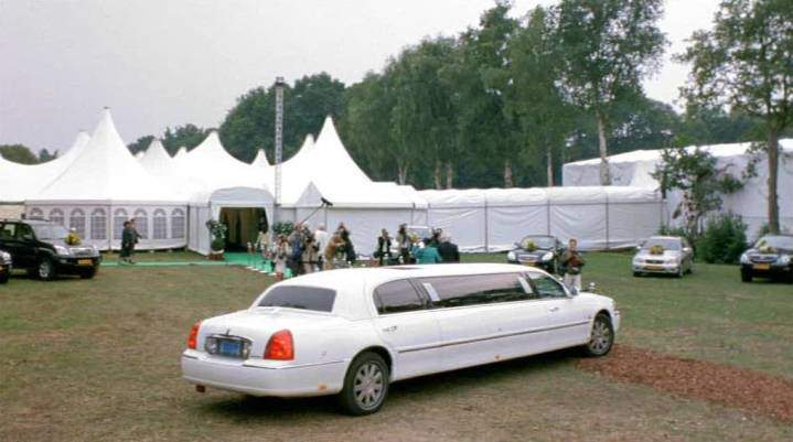 Lincoln Town Car Stretched Limousine