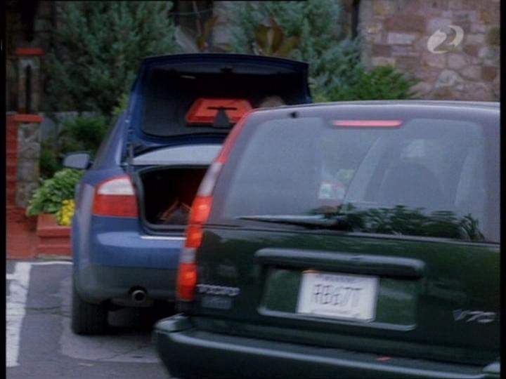 Volvo V70 in Deadly Isolation