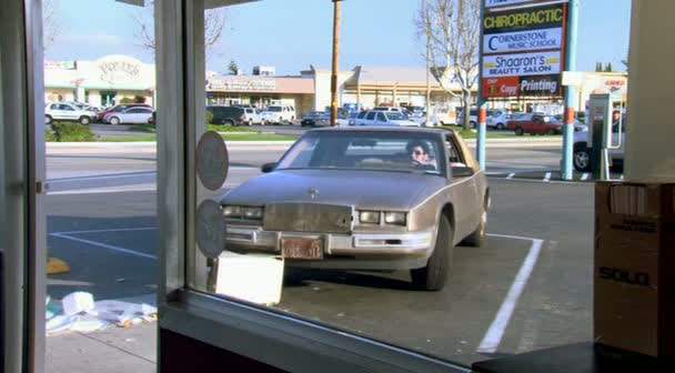 1986 Buick Riviera in Gettin’ It