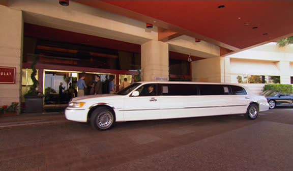 Lincoln Town Car Stretched Limousine