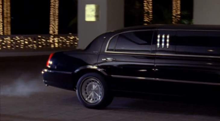 Lincoln Town Car Stretched Limousine