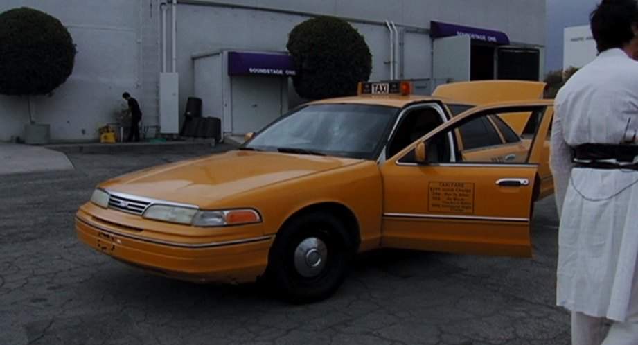 Ford Crown Victoria