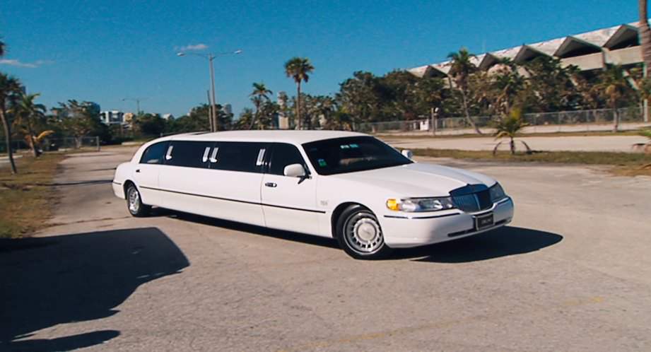Lincoln Town Car Stretched Limousine