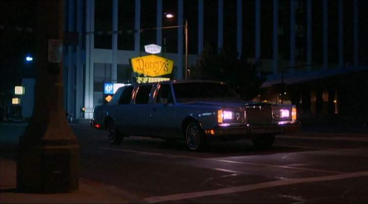 Lincoln Town Car Stretched Limousine