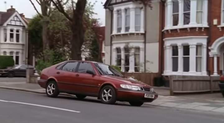 SAAB 900