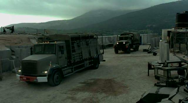 Freightliner FLD