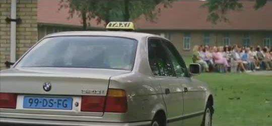 1992 BMW 520i E34 in Kicks