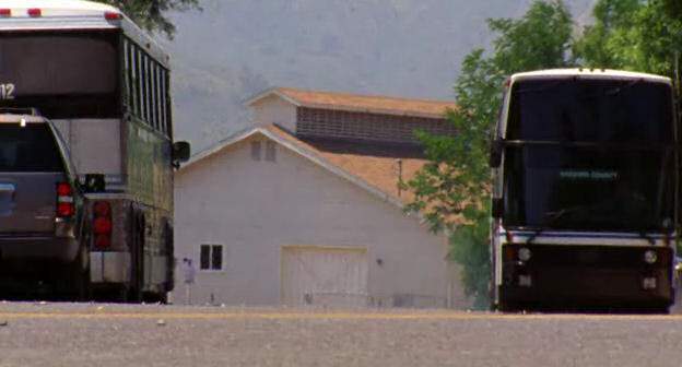 Van Hool T8