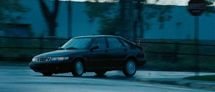 SAAB 900