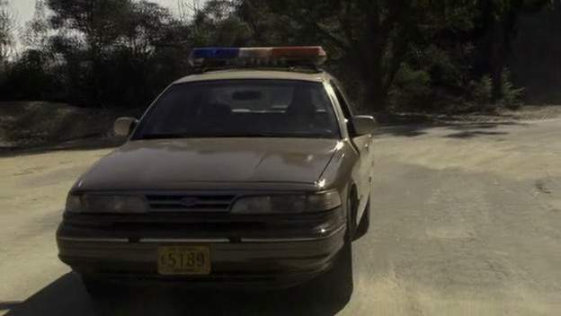 1996 Ford Crown Victoria in Alien Agent