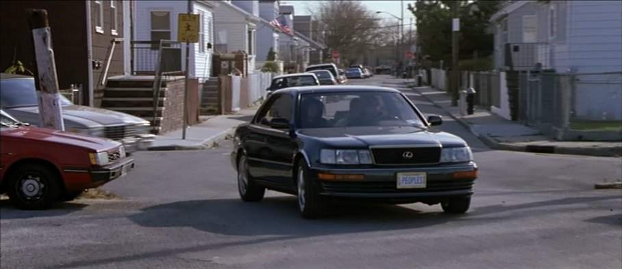 Lexus LS 400