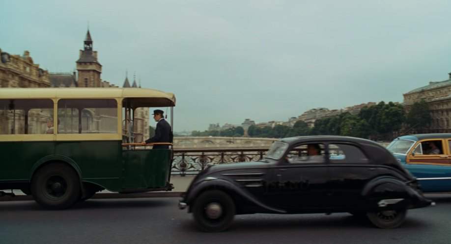 Peugeot 302