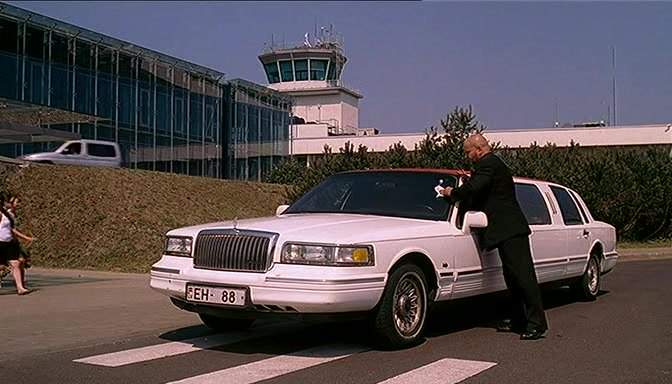 Lincoln Town Car Stretched Limousine